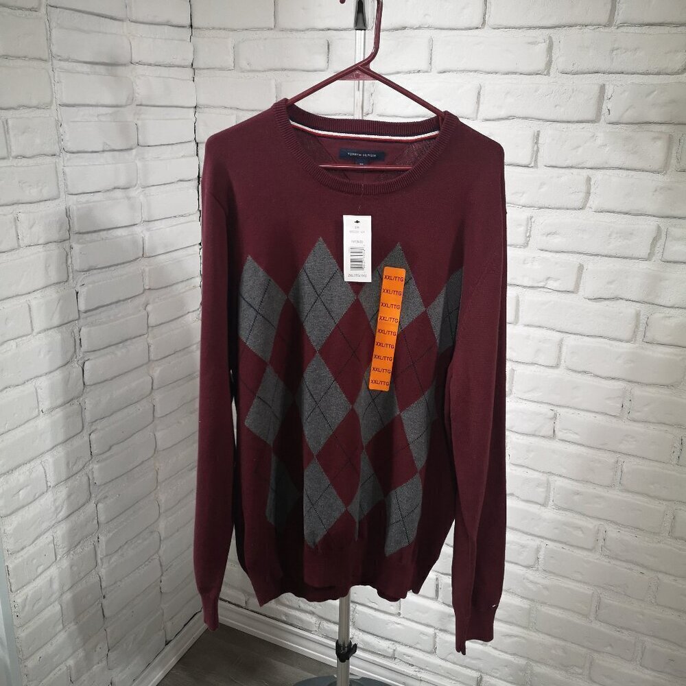 NWT Tommy Hilfiger Men's Size 2XL Burgundy & Grey Argyle Pattern Sweater
